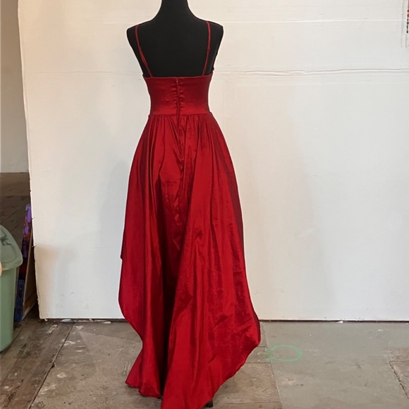 Burgundy spaghetti strap high low dress - Picture 7 of 10